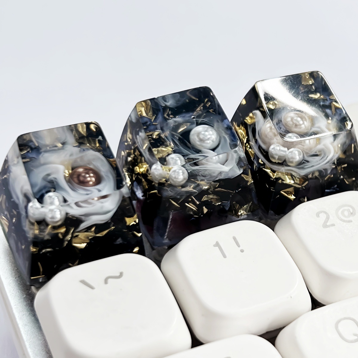 Custom Resin Backlit Metal Foil Keycap for Mechanical Keyboards Custom Resin Backlit Metal Foil Keycap for