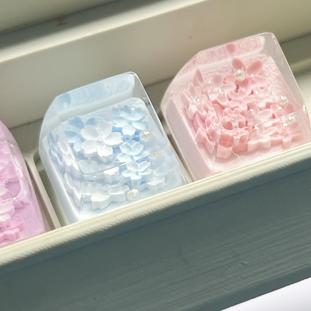 Customisable Resin Cherry Blossom Keycap for Mechanical Keyboards Customisable Resin Cherry Blossom Keycap for