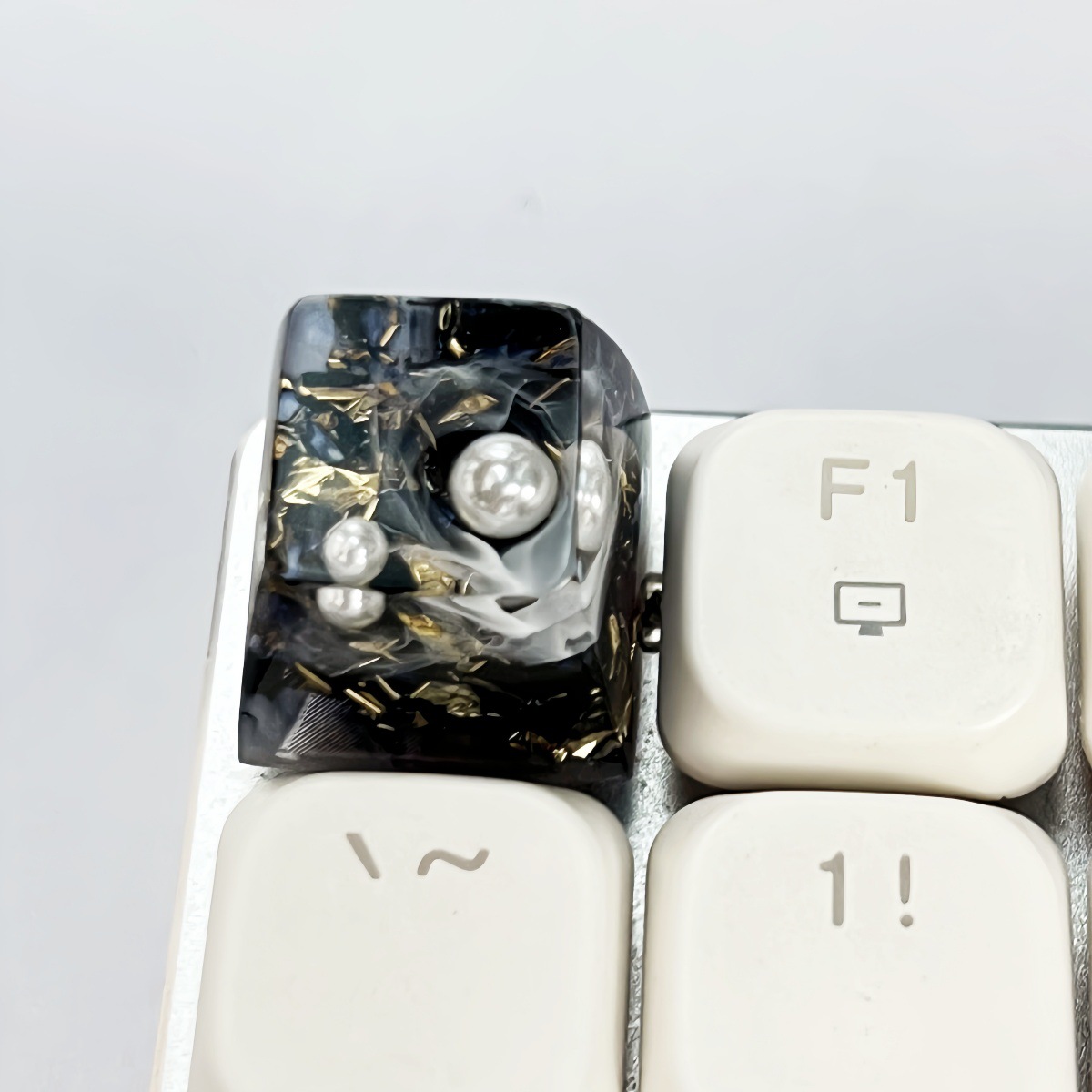 Custom Resin Backlit Metal Foil Keycap for Mechanical Keyboards Custom Resin Backlit Metal Foil Keycap for