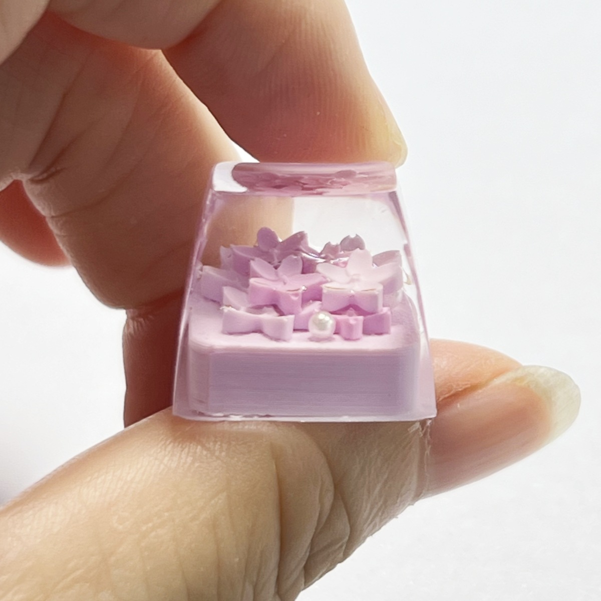 Customisable Resin Cherry Blossom Keycap for Mechanical Keyboards Customisable Resin Cherry Blossom Keycap for