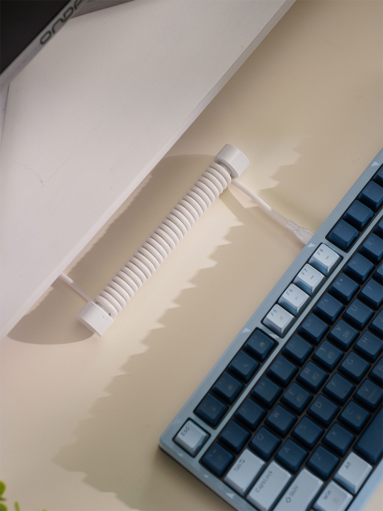 Customisable Type-C Braided 8K Data Cable with Metal Head Gift Set Customisable Type-C Braided 8K Data Cable with